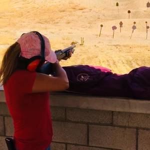 Meet your Posher, Claudia